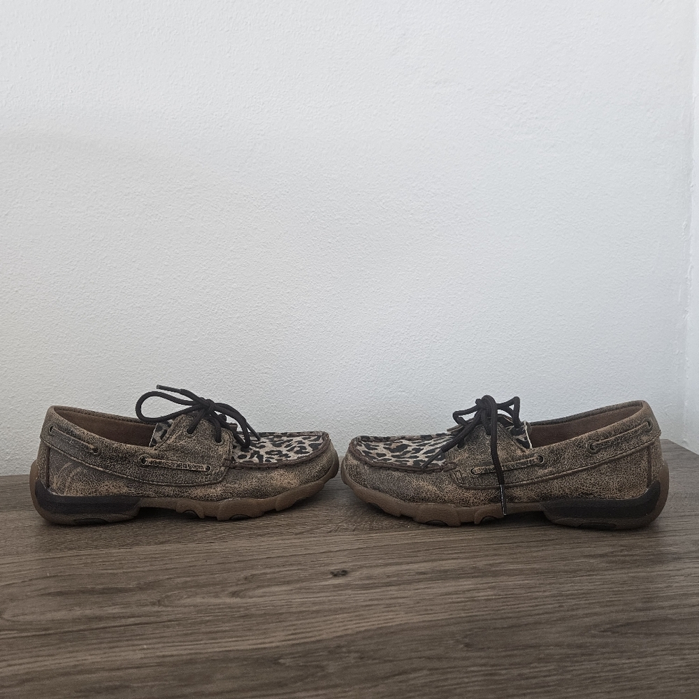 Twisted X boots Kids Leopard Print boat Driving Mocs Shoe size 2.5 - Picture 5 of 9